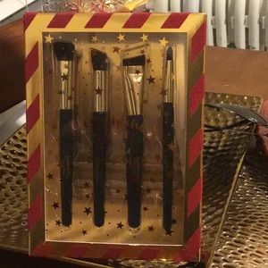 Set Of 4 Eye Brushes Brand New